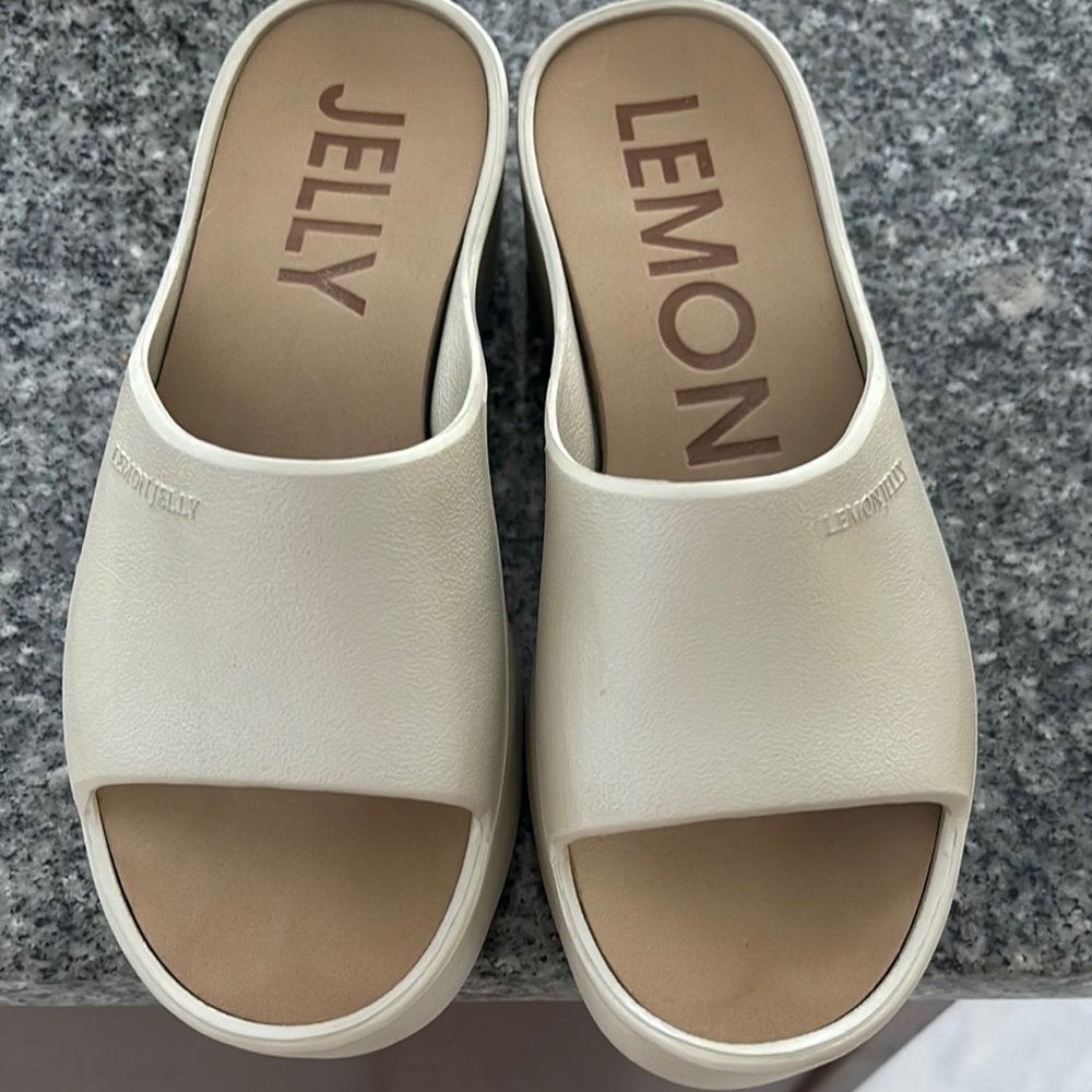 Cream Mules with Cushioned Platform Sole